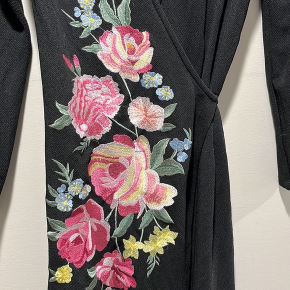 ASOS Maternity embroidered wrap midi dress - Picture 3 of 6